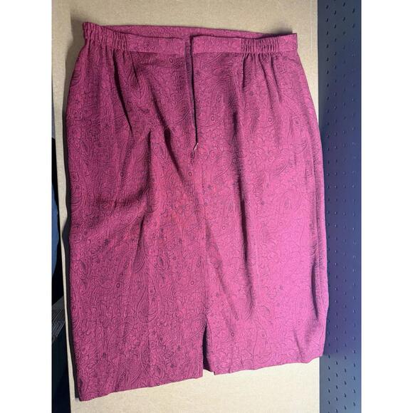 Miss Dorby Women's Deep Red Jacquard Floral Skirt Suit 12 - Picture 9 of 14